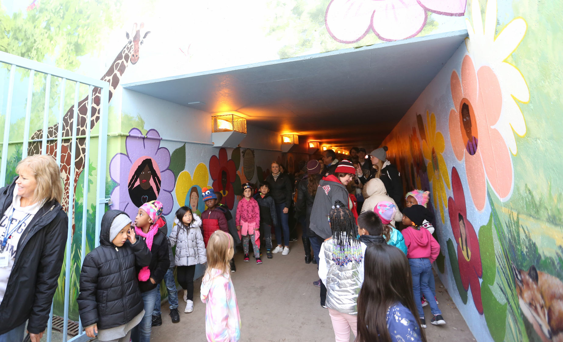 HAWTHORNE TUNNEL MURAL DEDICATION
